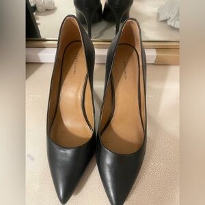 14th & Union - black pumps